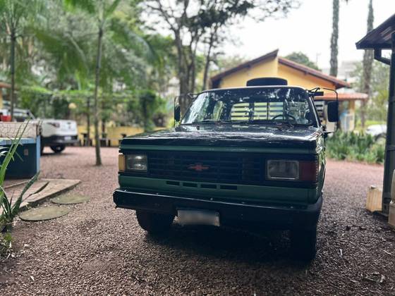 CHEVROLET D20 4.0 CUSTOM DE LUXE CD 8V DIESEL 4P MANUAL CHEVROLET D20 4.0 CUSTOM DE LUXE CD 8V DIESEL 4P MANUAL